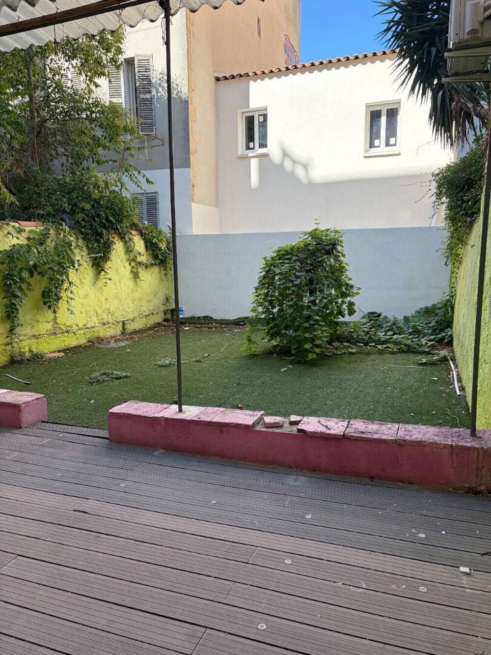 Vente Appartement Appartement  4 Pièces en Rez de Jardin Marseille 13005 Le Camas Marseille 5