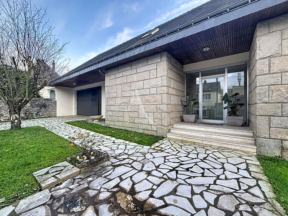 Maison d'architecte avec vie de plain pied - Laval secteur gare
