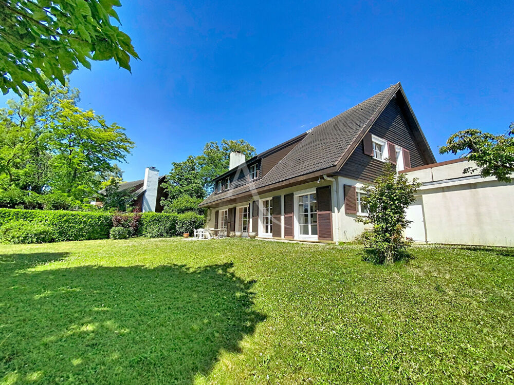 Vente Maison Maison de 260.75 m² - Chavenay Saint nom la breteche