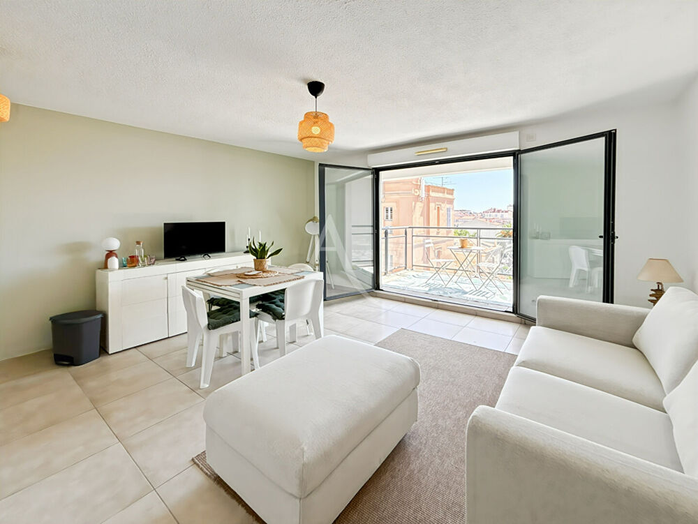 Location Appartement Appartement à Cannes 1 pièce meublée de 34.7 m2 Cannes