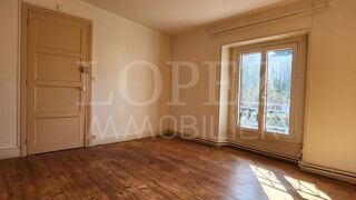  Appartement à louer 4 pièces 105 m²