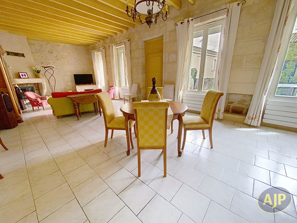 Vente Maison Blanquefort, Maison en pierres de taille 5 pièces 141 m2 Blanquefort