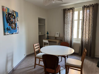  Appartement à louer 3 pièces 65 m²