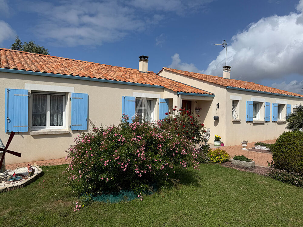 Maison 4 pièces 128 m² · à Angles · 128 m² · 379 800 €