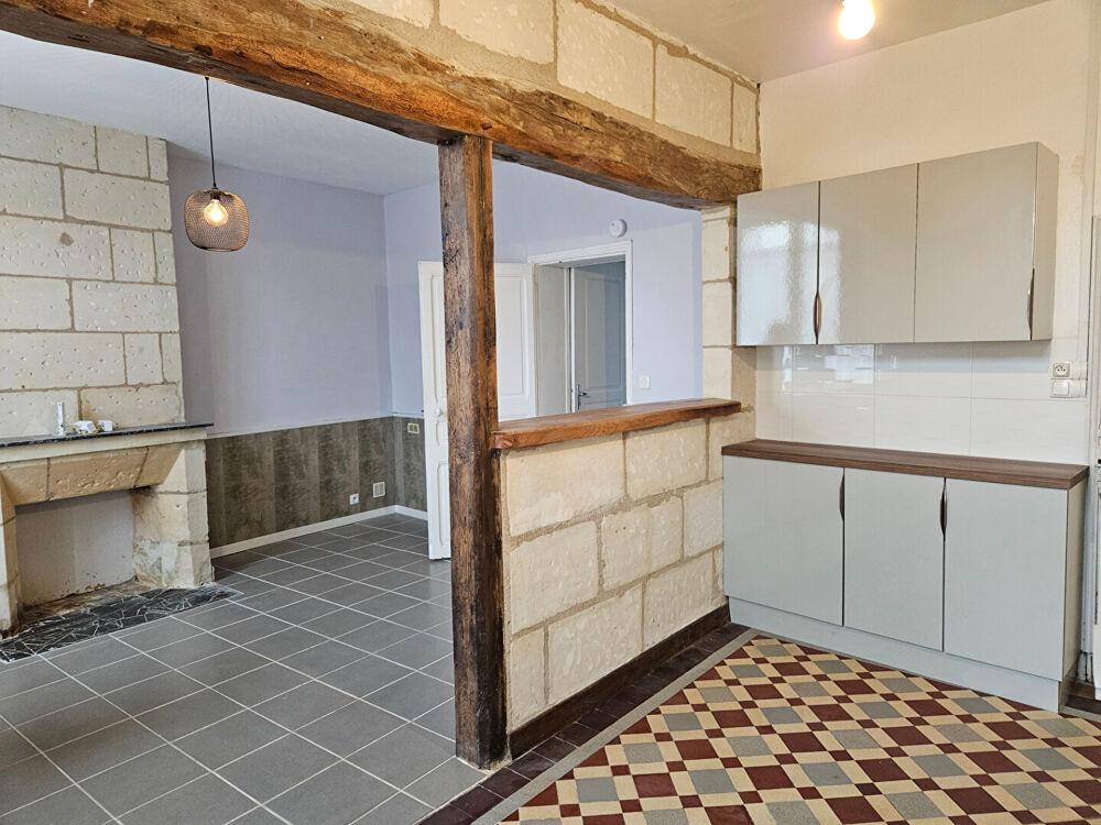 Charmante maison ancienne rénovée à louer à LOCHES