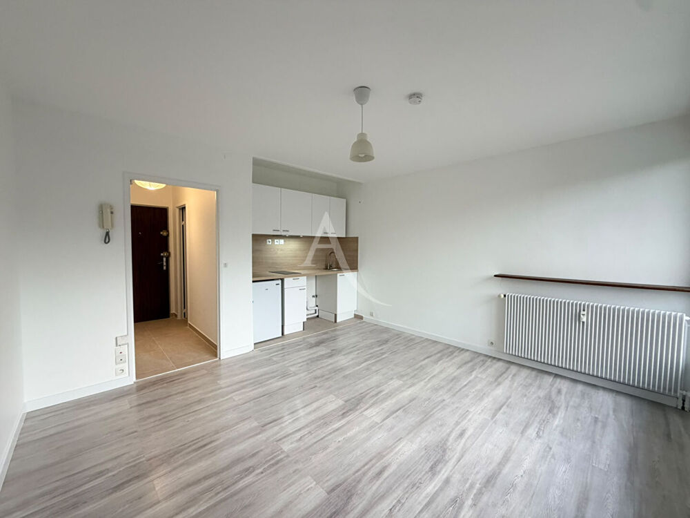Location Appartement TYPE 1, REIMS - COURLANCY Reims