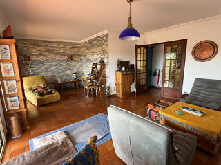  Appartement à louer 3 pièces 80 m²
