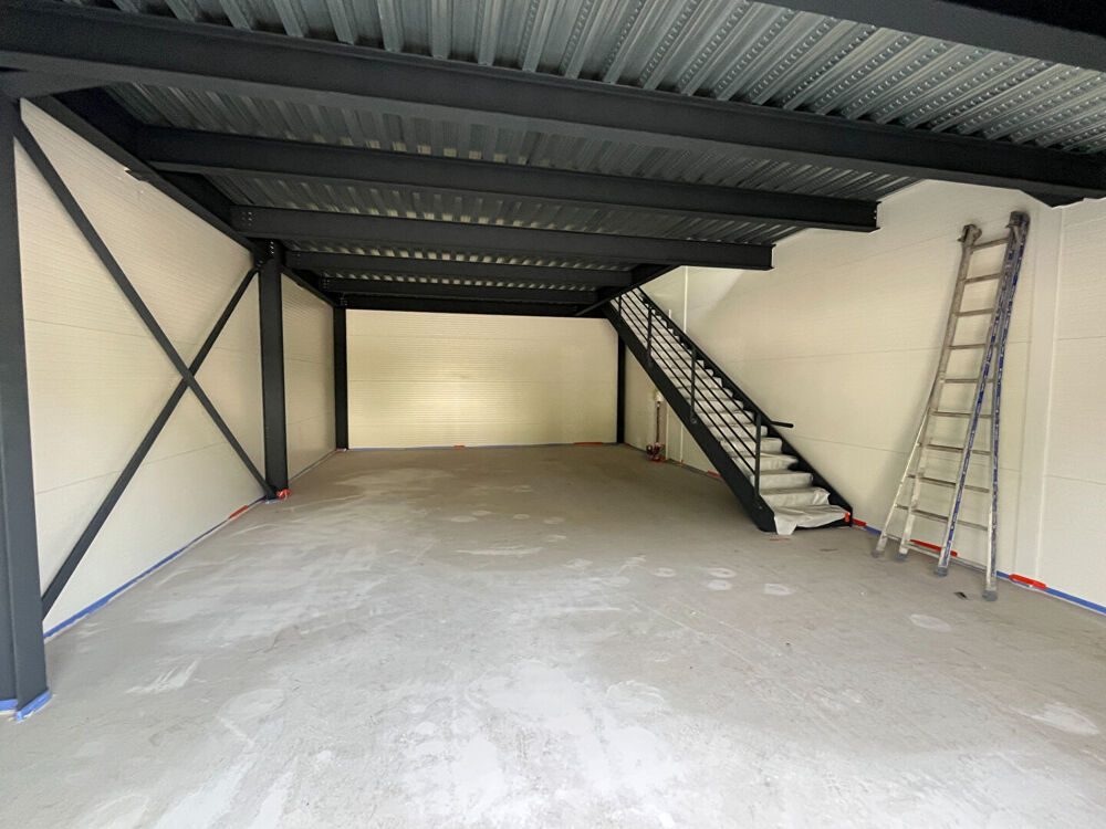   Locaux Commerciaux à Chignin de 60 à 300 m2 idéalement situés Chignin