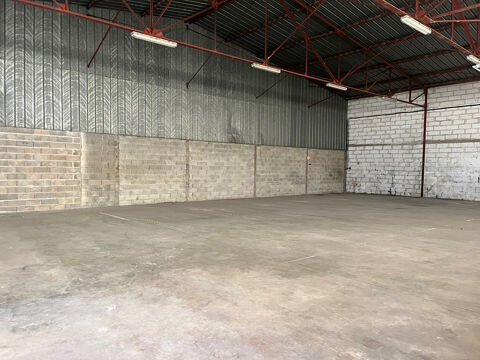   Local d'activité 375m² - Secteur THISE / CHALEZEULE 