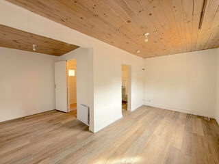 Location Maison À louer : Studio de 23,67 m² à Saint-Seurin-sur-l'Isle - Proche commodités Saint seurin sur l isle