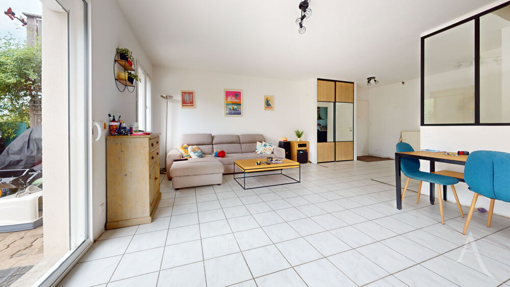 Maison jumelée coup de coeur, sans travaux, avec vue Chartreuse