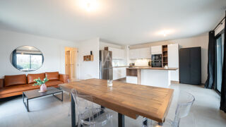  Appartement à louer 4 pièces 94 m²