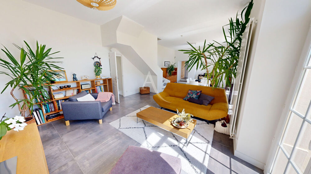 A CARCASSONNE, Maison de charme avec piscine