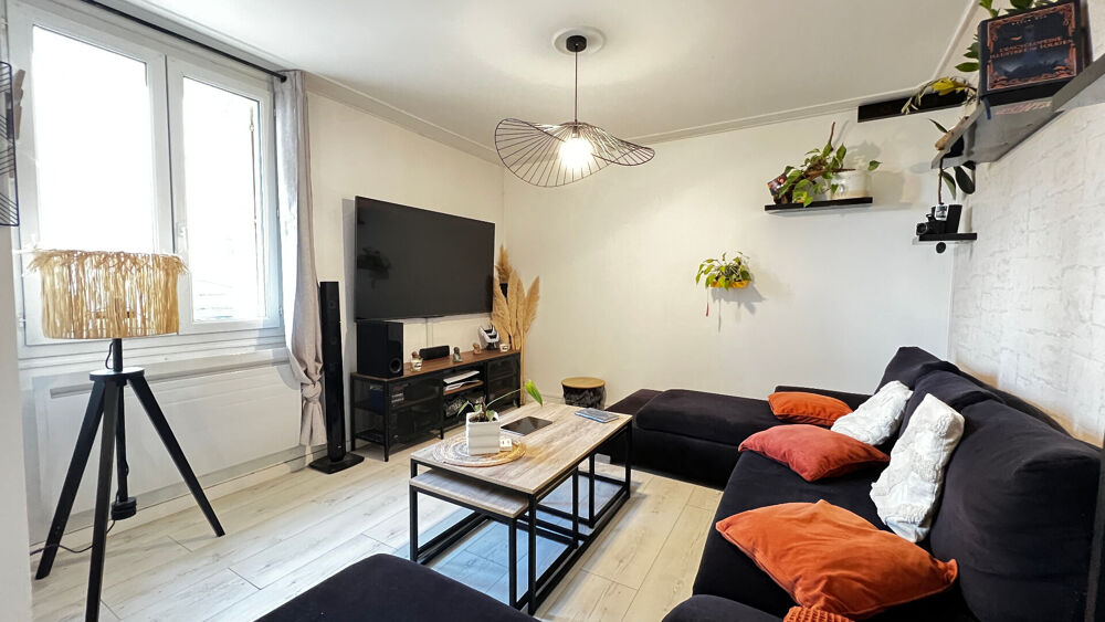 Maison de ville rénovée, hypercentre, proche de tous commerces à Medis