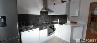  Appartement à louer 5 pièces 112 m²