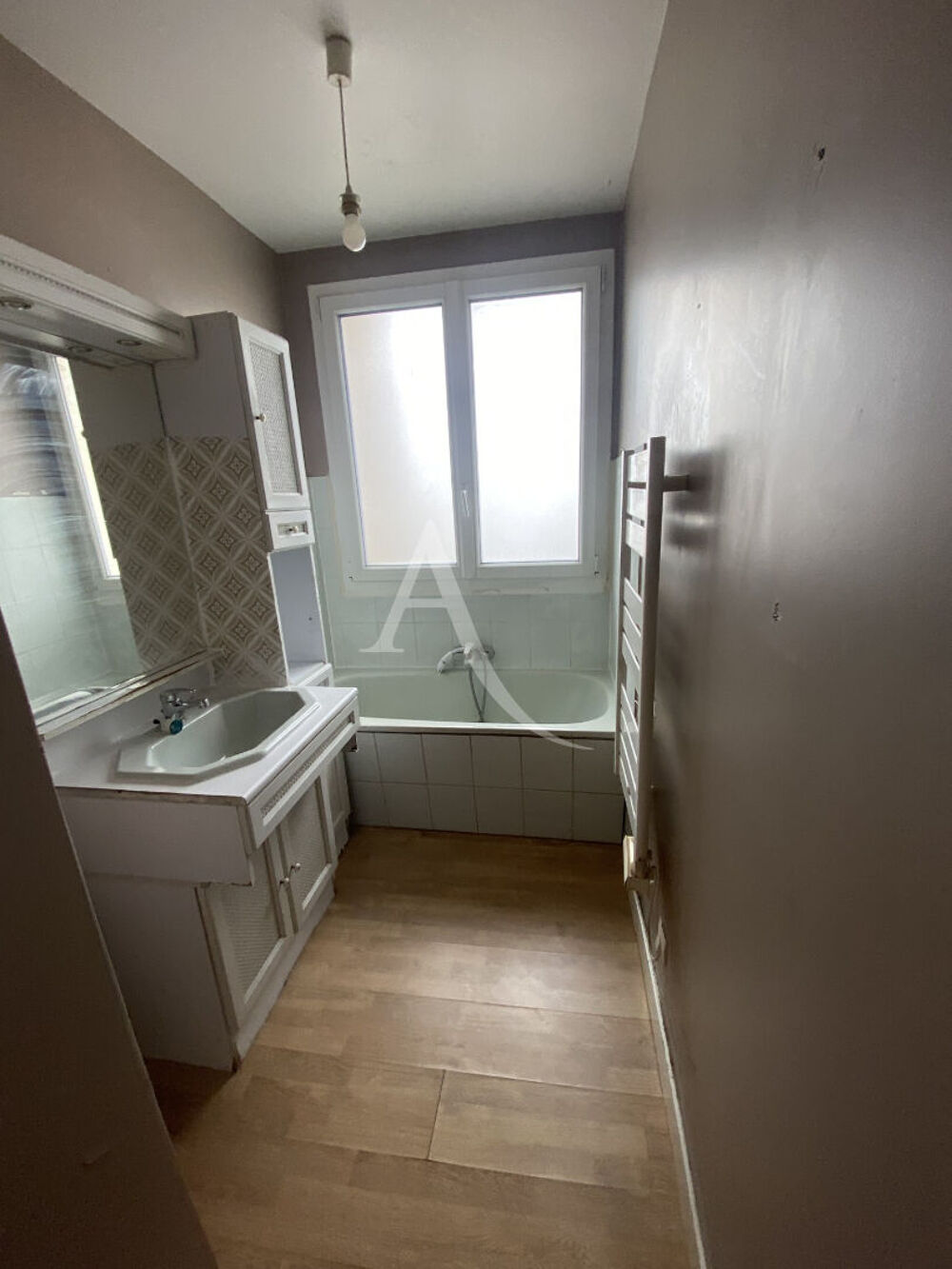 Vente Appartement T3 Drancy  69.58 m2 4e étage sans ascenseur, parking, cave Drancy