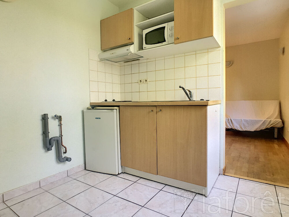 APPARTEMENT MEUBLE CHALONS EN CHAMPAGNE - 1 pièce - 23.68 m²