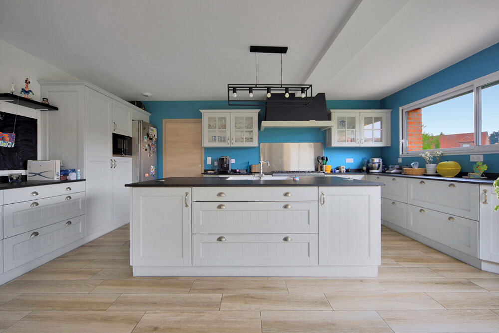 Maison Bachy 6 pièce(s) 209 m2