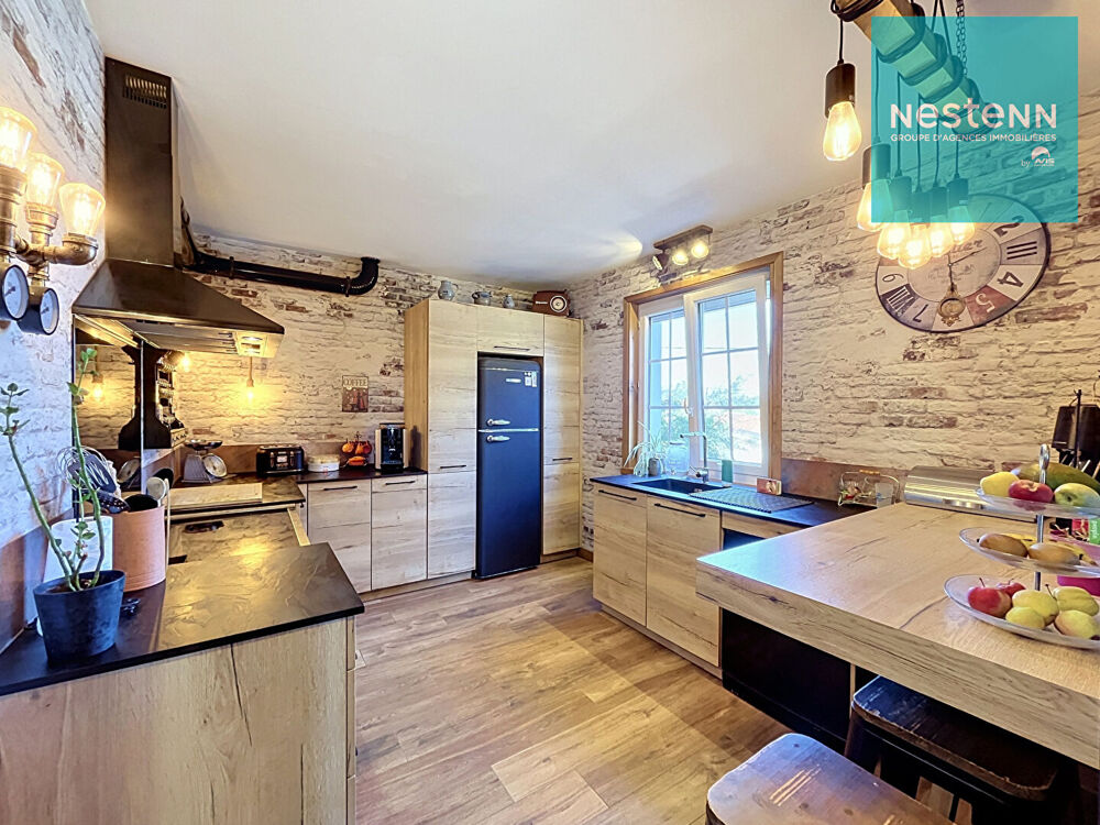 Vente Maison Maison familiale - 168 m² - 6 chambres - rénovée avec goût et beaux volumes. Saint romain le puy