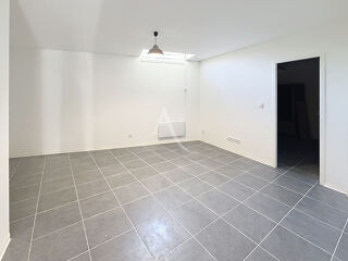  Appartement à louer 2 pièces 34 m²