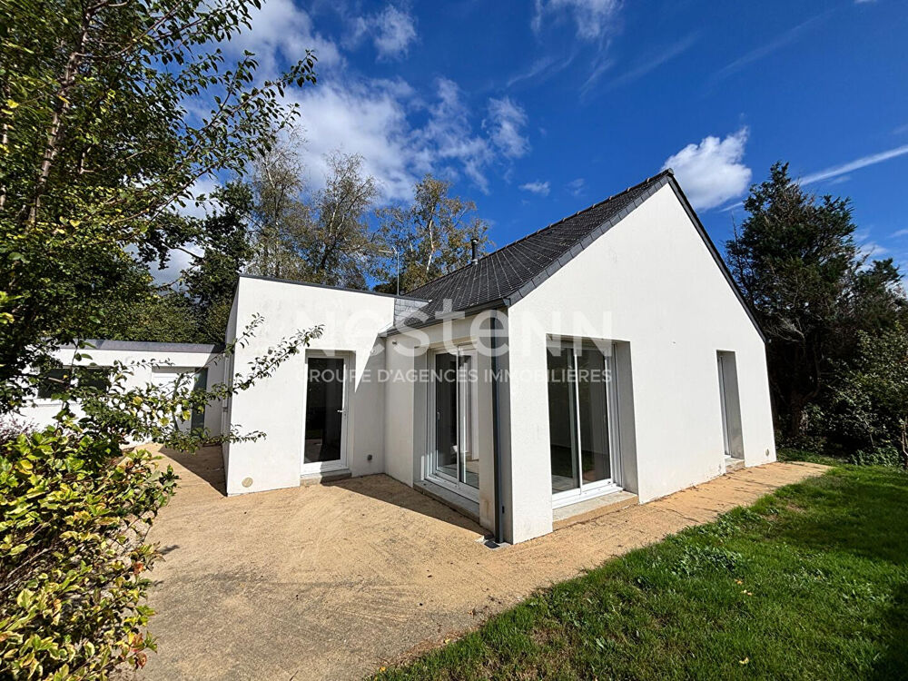 Vente Maison Maison de plain-pied à vendre à Elven centre, 4 chambres, DPE A, Terrain de 610 m² Elven