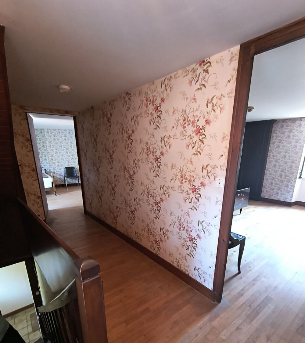 Vente Maison HAUTE-VIENNE - Maison de ville de caractère à rénover, avec grande grange indépendante, située dans un village très prisé. Lauriere