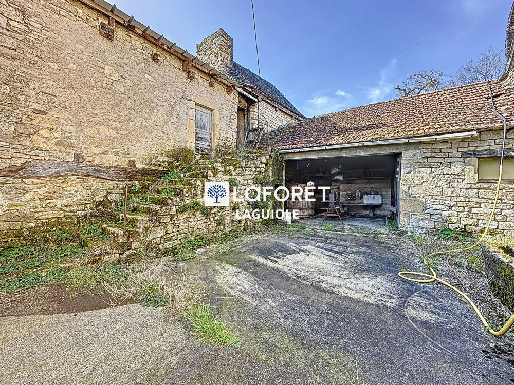 Corps de ferme 309 m² Coubisou