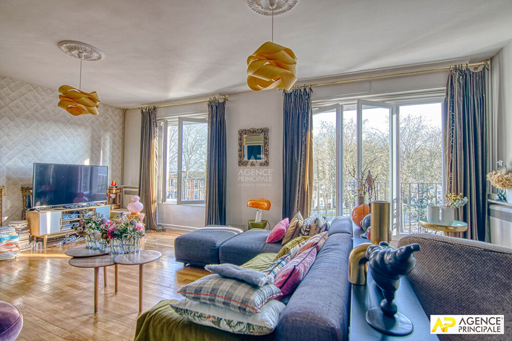 Vente Appartement Versailles Notre-Dame Boulevard de la Reine  - Appartement 6 pièces 151 m² carrez situé au 3ème étage avec ascenseur, cave et pa Versailles