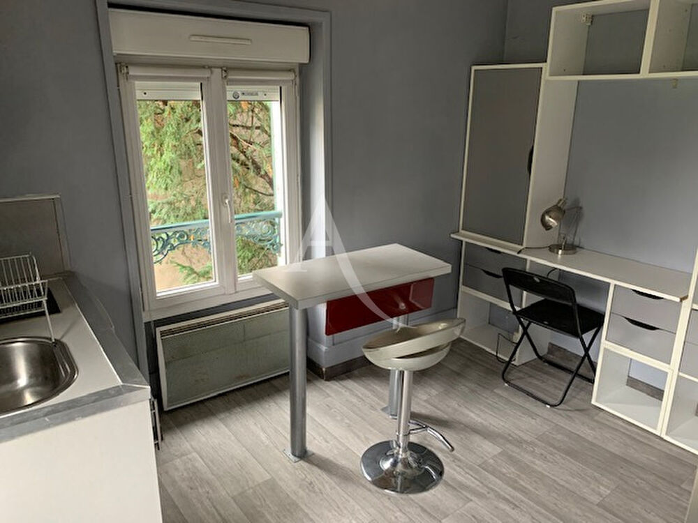 Location Appartement Appartement meublé 1 pièce 12.35 m2 Longjumeau