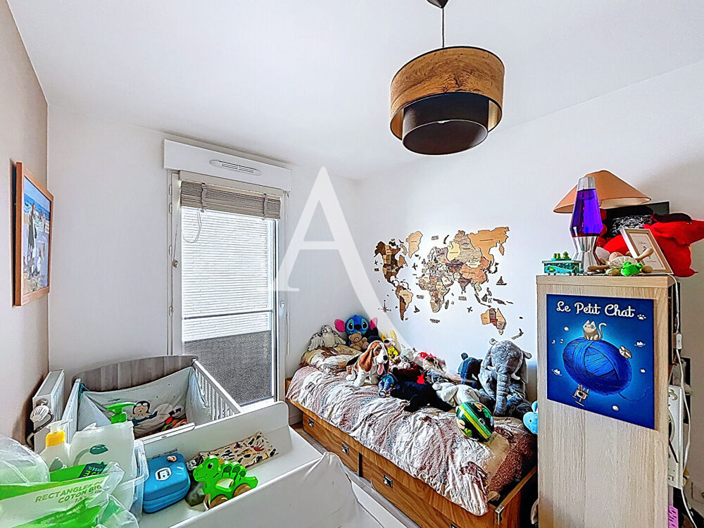 À VENDRE - MASSY ATLANTIS - APPARTEMENT 4 PIÈCES AVEC BALCON, DOUBLE PARKING ET À 10 MINUTES DE MASSY-PALAISEAU