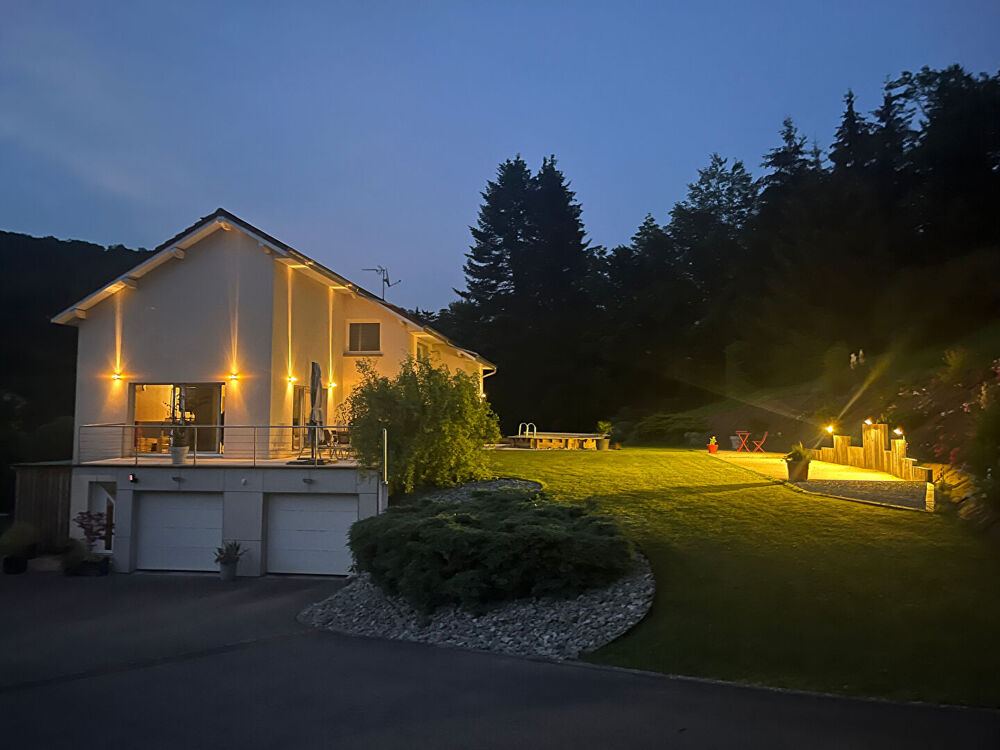 Vente Maison Maison de 2003 , 165m2 habitables et terrain de + 50 ares Glay