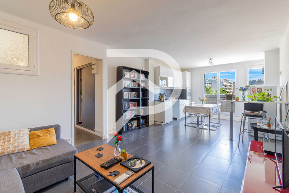 Vente Appartement Appartement  3 pièces 68 m2 MARSEILLE 13005 Marseille 5