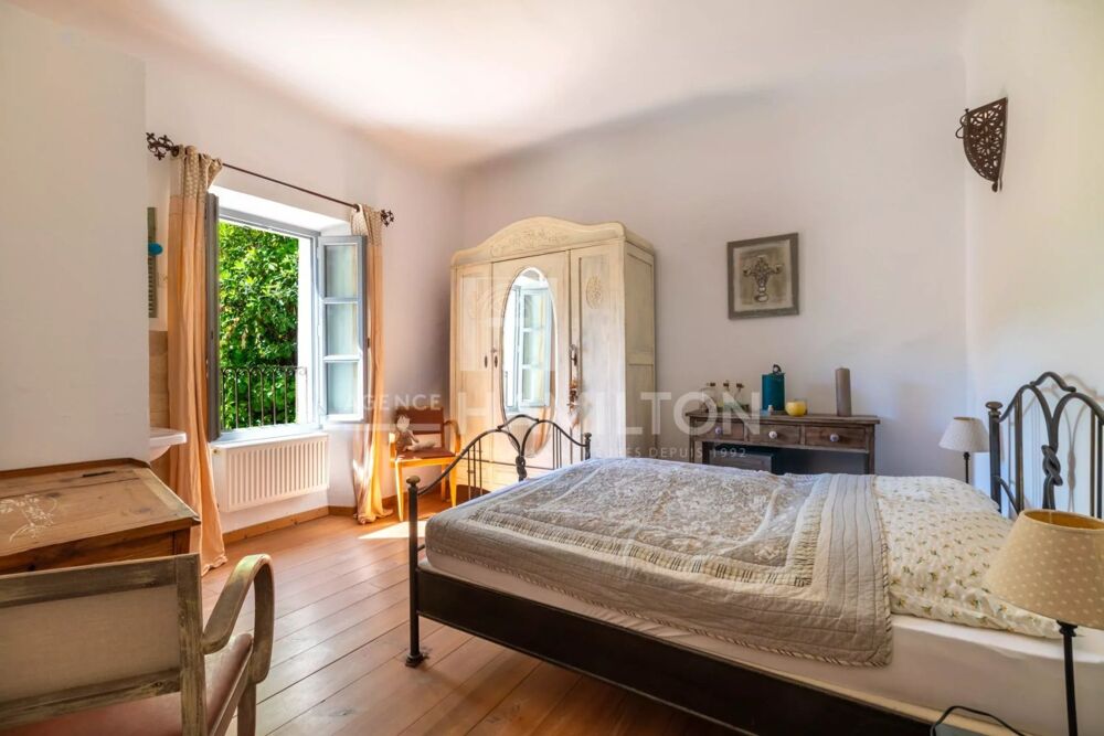à vendre  Maison Roquefort-les-Pins (06330)