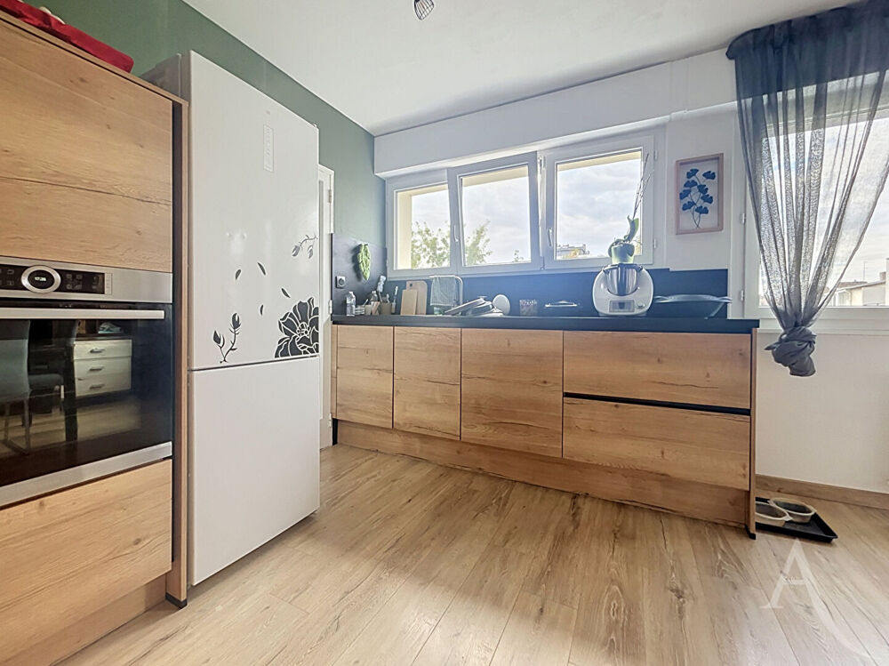 Vente Appartement Appartement Longeville Les Metz 5 pièce(s) 89m2 - 3 chambres - balcon - cave - stationnement Longeville les metz