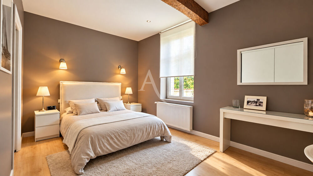 Vente Maison Montjoire, maison de caractère type 6 avec piscine et dépendances. Montjoire
