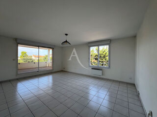  Appartement à louer 3 pièces 70 m²
