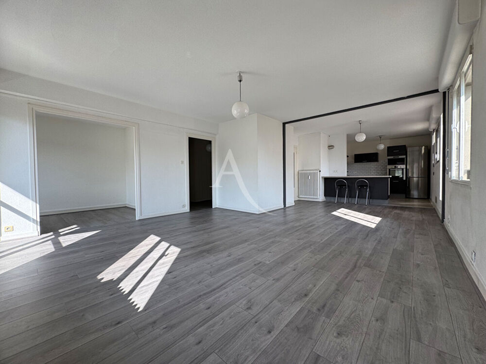 Appartement Clermont Ferrand - Appartement lumineux avec deux balcons plein sud, à deux pas du centre-ville - 88.23 m2