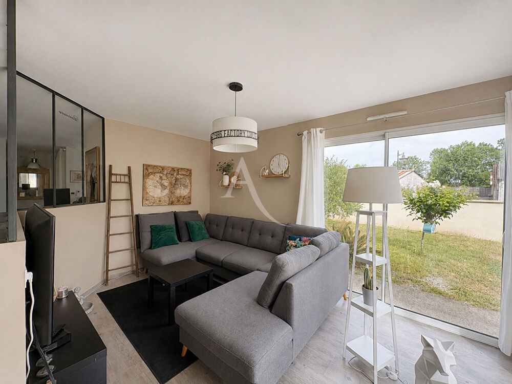 Vente Maison Maison de plain-pied de 2016 -Distré Distre