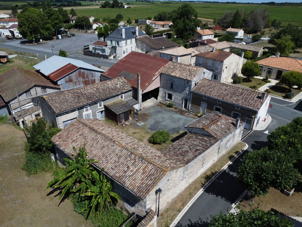 Vente Maison 137 m² à réveiller, 500 m² à imaginer ? Créez votre projet à Saint-Ciers ! Saint ciers du taillon