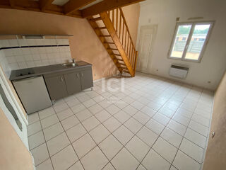  Appartement à louer 1 pièce 27 m²