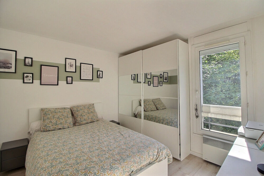 Vente Appartement Appartement 4 pièces d'exception à vendre au coeur du vieux Massy  avec loggia, parkings et cave Massy