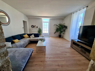  Maison  vendre 8 pices 220 m