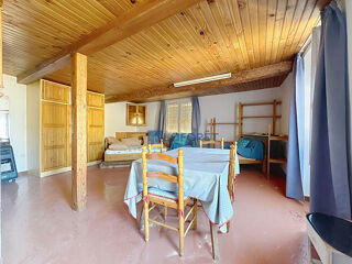  Immeuble  vendre 2 pices 50 m