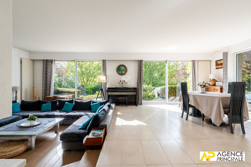 Vente Maison Maison 7 pièce(s) 160 m2 Le mesnil le roi