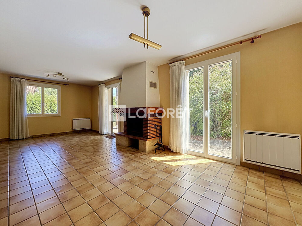 Maison Saint Denis Les Bourg 8 pièces 152 m2
