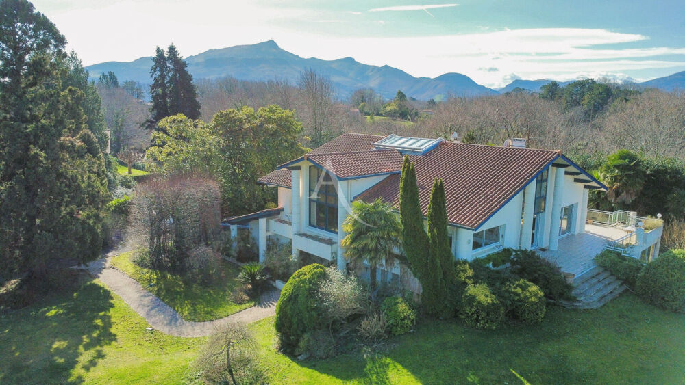 Maison 9 pièces 350 m² · à Ciboure · 350 m² · 2 200 000 €