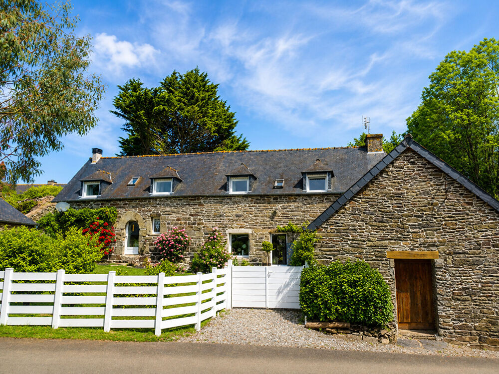 Maison 7 pièces 140 m² · à Trebrivan · 140 m² · 279 000 €