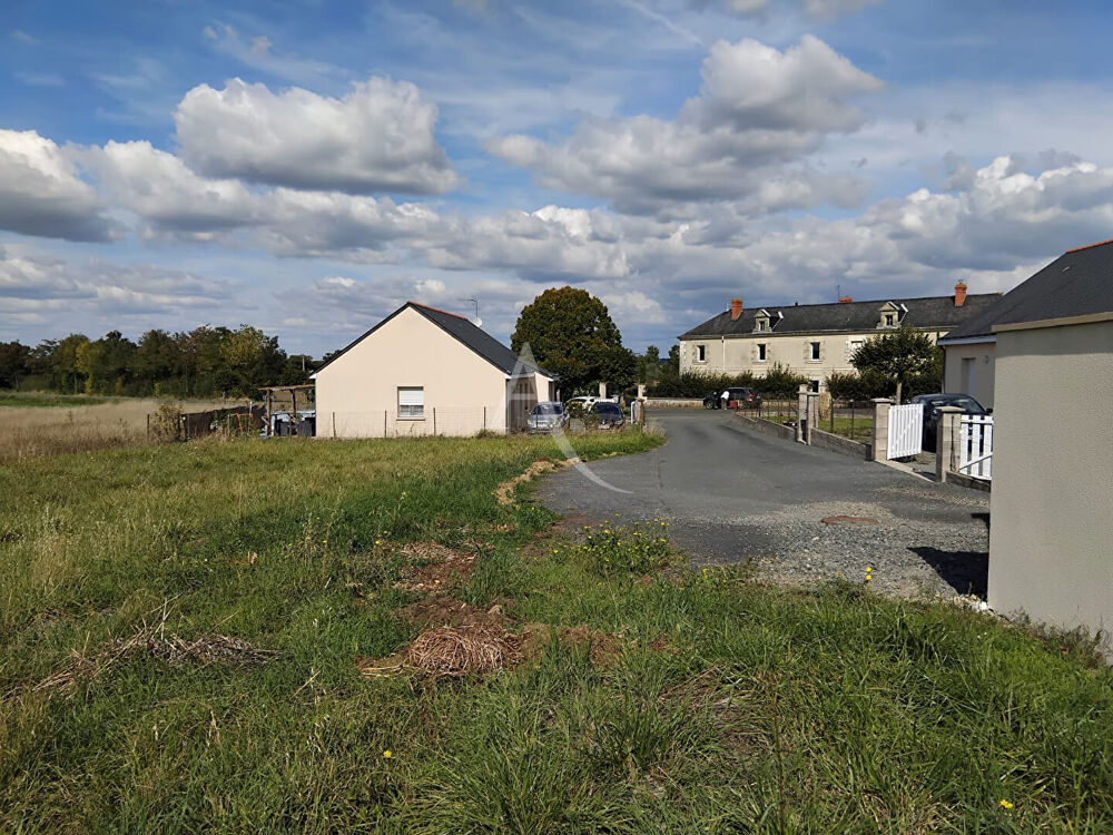 Vente Terrain Terrain constructible  à Louresse Rochemenier 851 m2 Louresse rochemenier