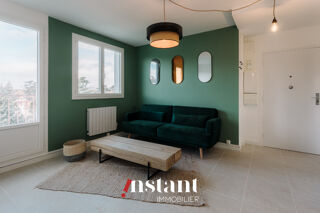  Appartement à louer 5 pièces 76 m²
