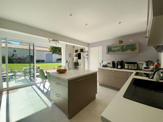  Maison � vendre 7 pi�ces 245 m�